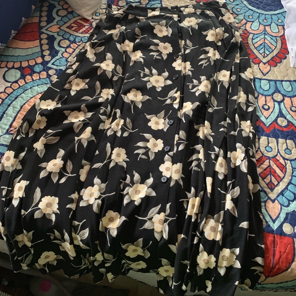 Women’s skirt